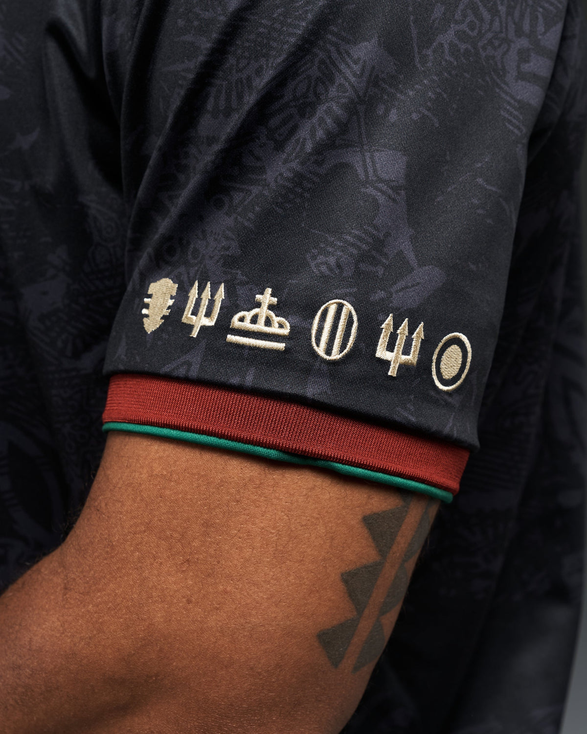 Cristiano Ronaldo Commemorative Jersey, Black and Red